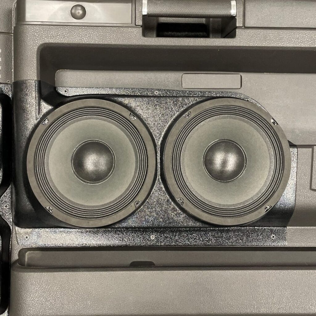 Front Door Custom Speaker Pods for the 2008-2009 Ford F-250F-350 to hold Dual 8.0 in speakers for car audio installation upgrade
