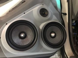 customer image Speaker Upgrade for the Front Door of your 2003-2009 Toyota 4Runner. Easy installation of a Dual 6.5" Midrange and Single 3.5" Super Tweeter for the most powerful car stereo possible.