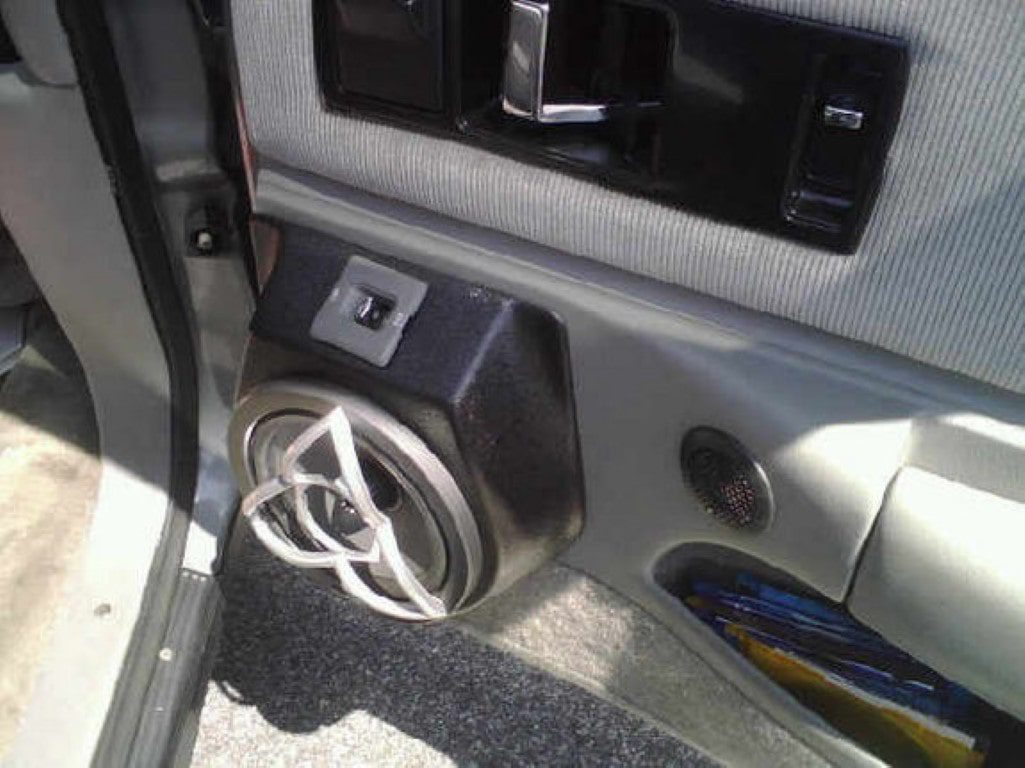 Rear Door Custom Speaker Pods for the 1992-1996 Chevrolet Caprice Impala to hold 6.5 in speakers for car audio installation upgrade