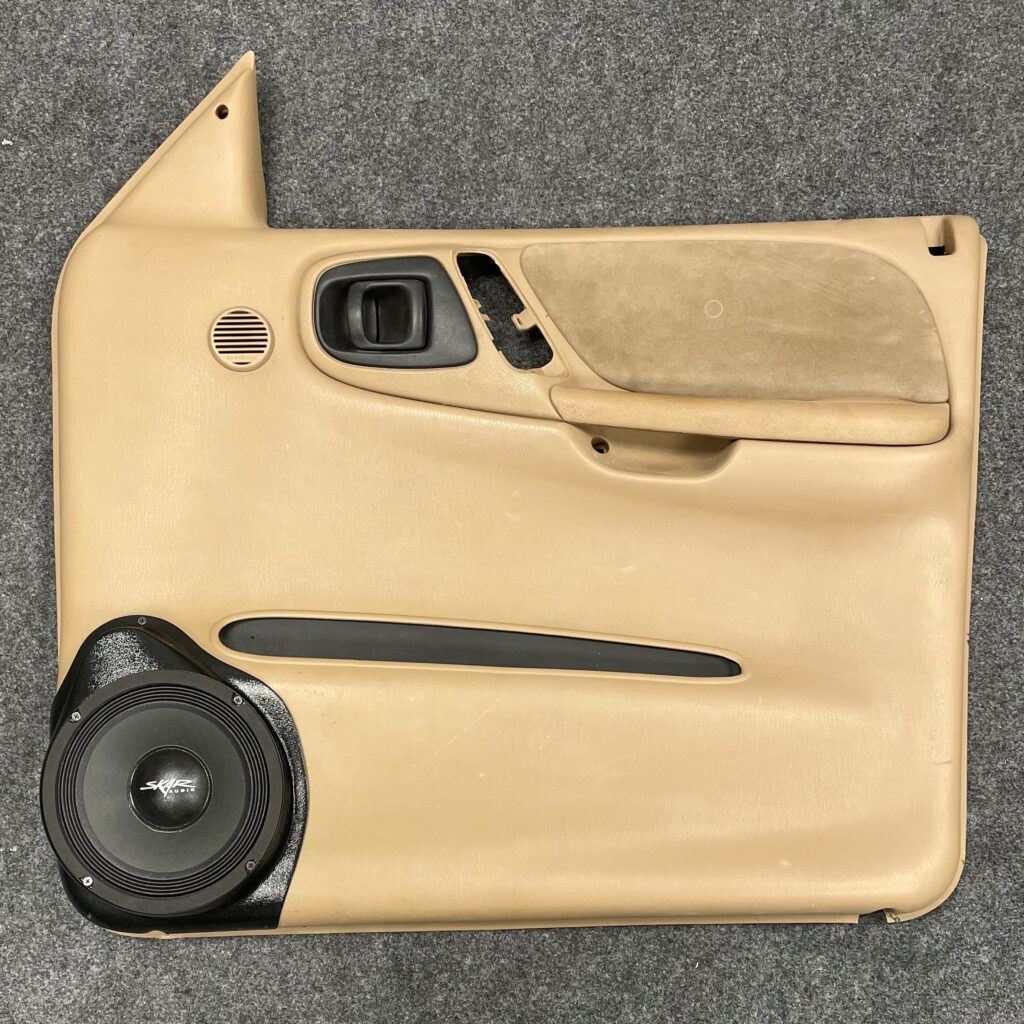 Front Door Custom Speaker Pods for the 1998-2000 Dodge Dakota Durango to hold 8.0 in speakers for car audio installation upgrade